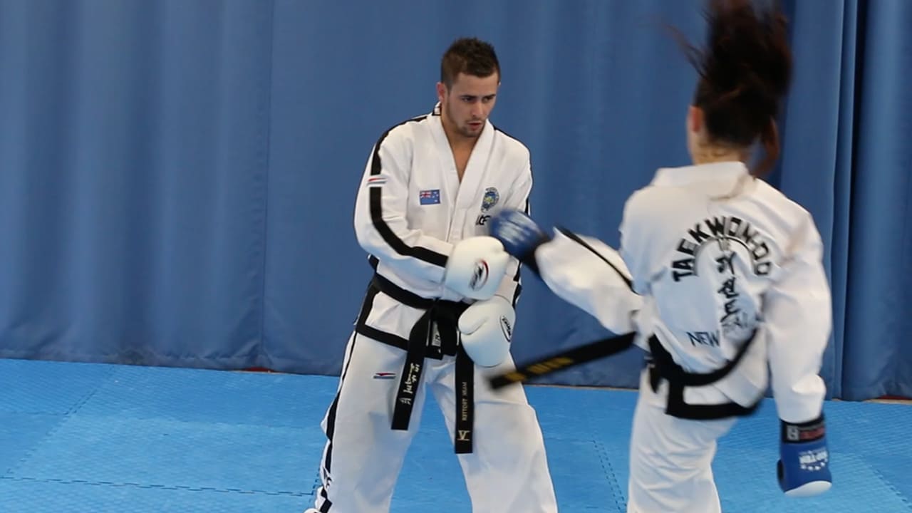 ITF Taekwon-Do sparring drill countering the lead leg side kick
